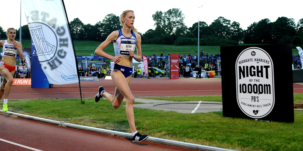 ARTER BOOKS HER PLACE AT THE EUROPEAN CHAMPIONSHIPS AT NIGHT OF THE 10,000M PBS