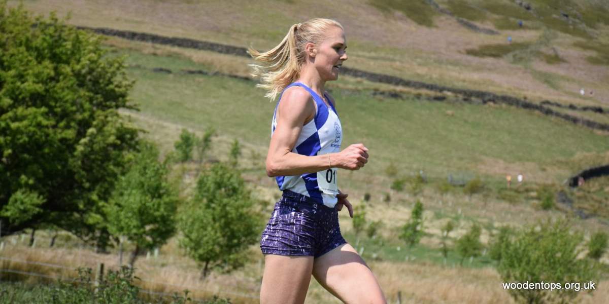 CLAYTON AND SWINBURN WIN AT MOUNTAIN RUNNING CHALLENGE OPENER 