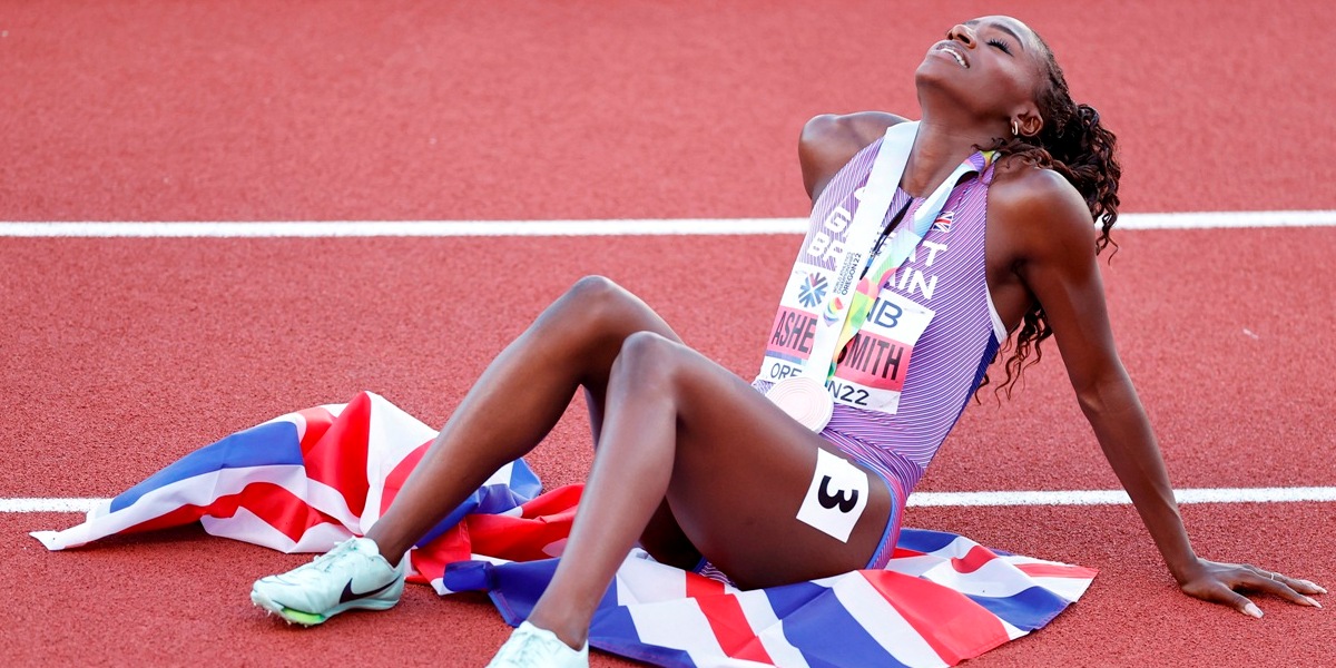 ASHER-SMITH TAKES BRILLIANT BRONZE IN WORLD 200M FINAL