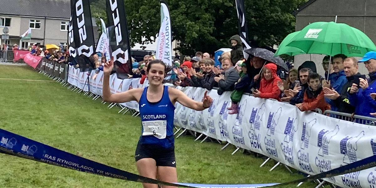 PAGE AND RICHARDS WIN AT UK ATHLETICS MOUNTAIN RUNNING CHAMPS 